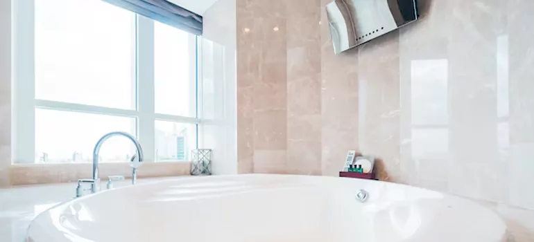 Bathroom Window Coverings in Bellview, FL