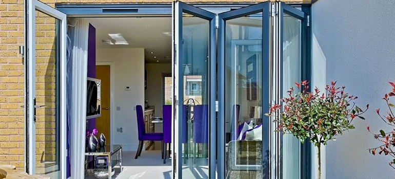 Commercial Door Glass Repair in Bellview, FL