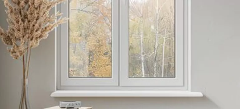 Vinyl Window Stool in Bellview, FL